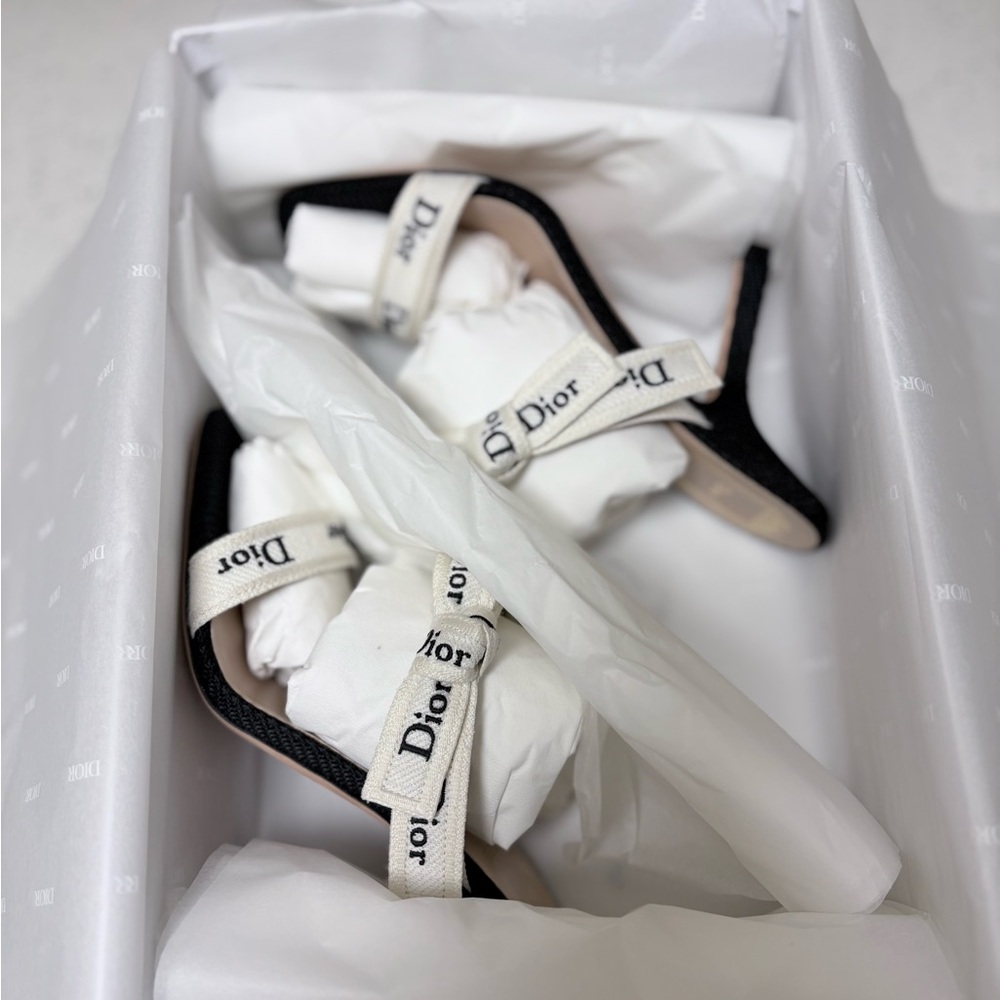 Heeled Sandal with J'Adior Straps - Picture 6 of 9